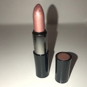 Rosee Voilee, Mary Kay lipstick